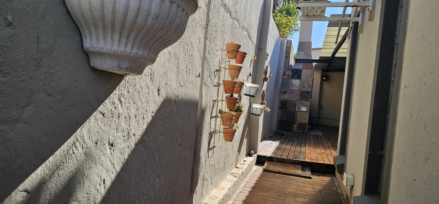 To Let 3 Bedroom Property for Rent in Cashan North West